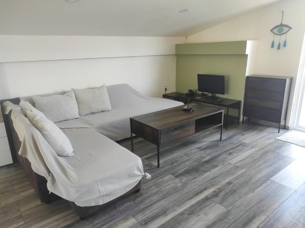 Apartamento Σοφίτα Καλλύνω Tesalónica Exterior foto
